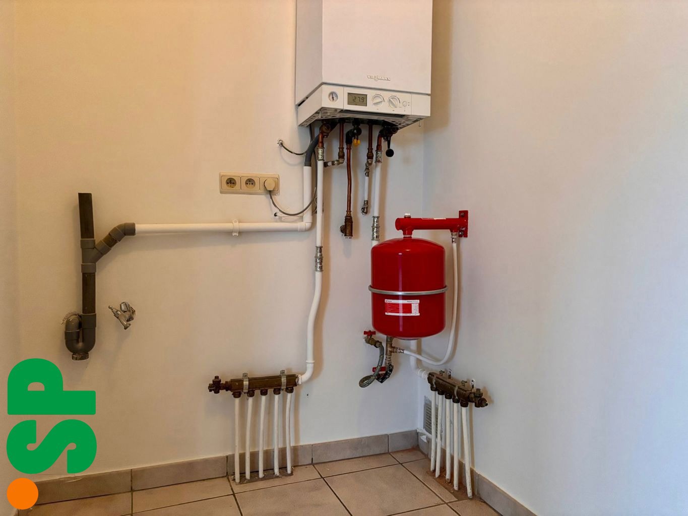 Appartement met 3 slaapkamers, 2 badkamers en balkon gelegen nabij het centrum.  - foto 5