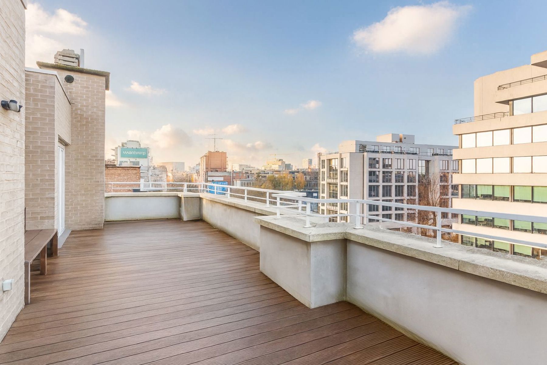 Apartment for rent in Antwerp with 2 bedrooms - photo 2