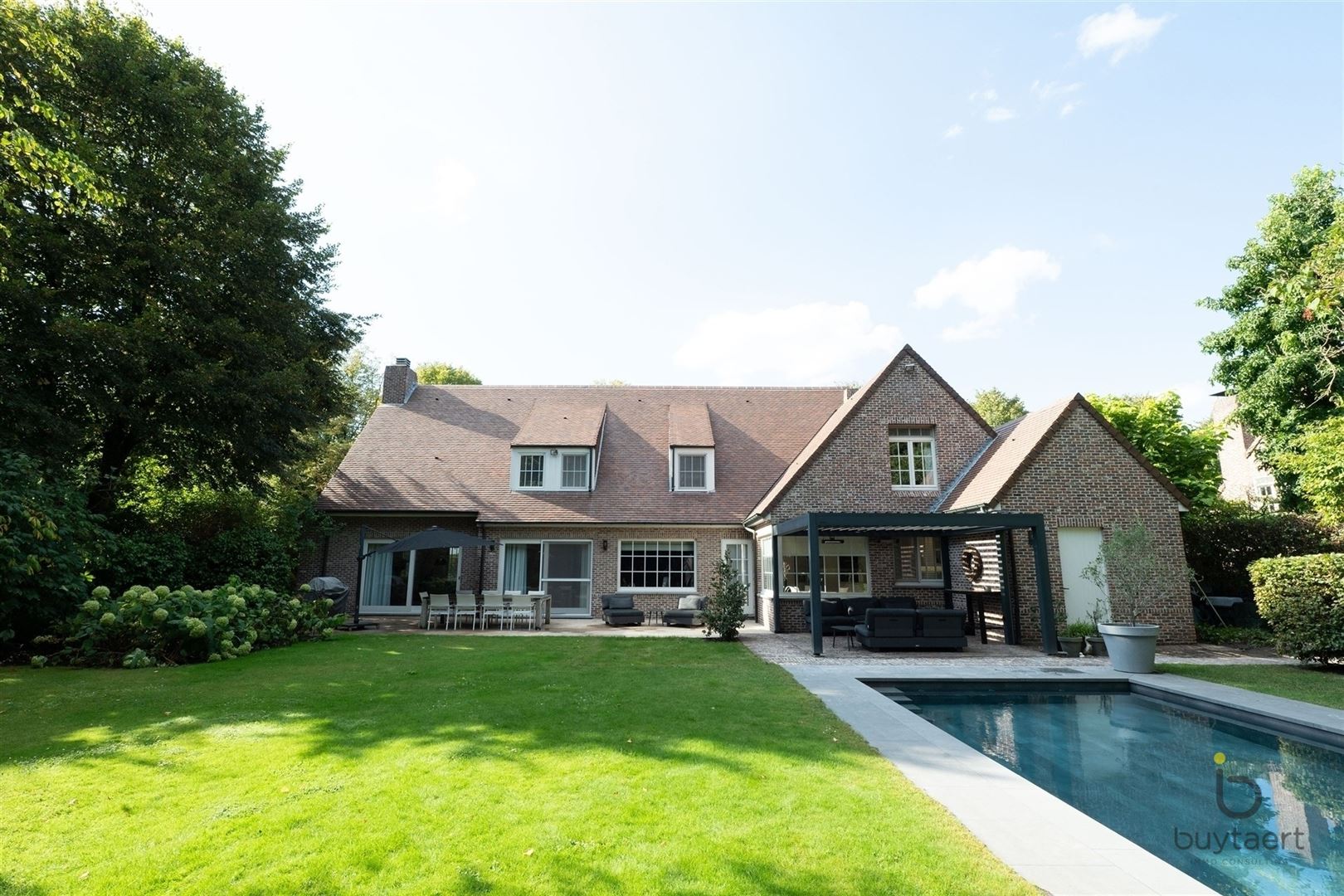 EXCLUSIEF: stijlvolle villa met een tijdloze inrichting op een toplocatie te Schilde! - foto 4