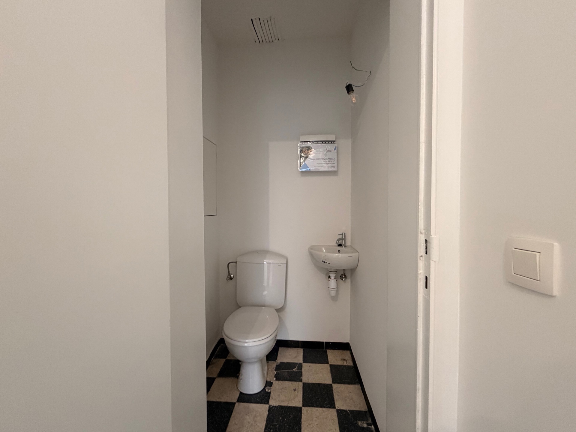 Commercial for rent in Liège - photo 5