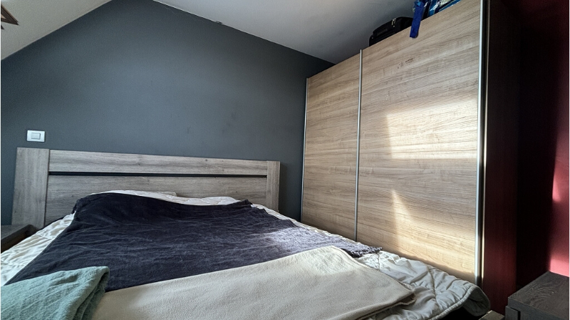 Instapklaar 2-slaapkamerappartement met TERRAS en AUTOSTANDPLAATS te huur in Torhout - foto 5