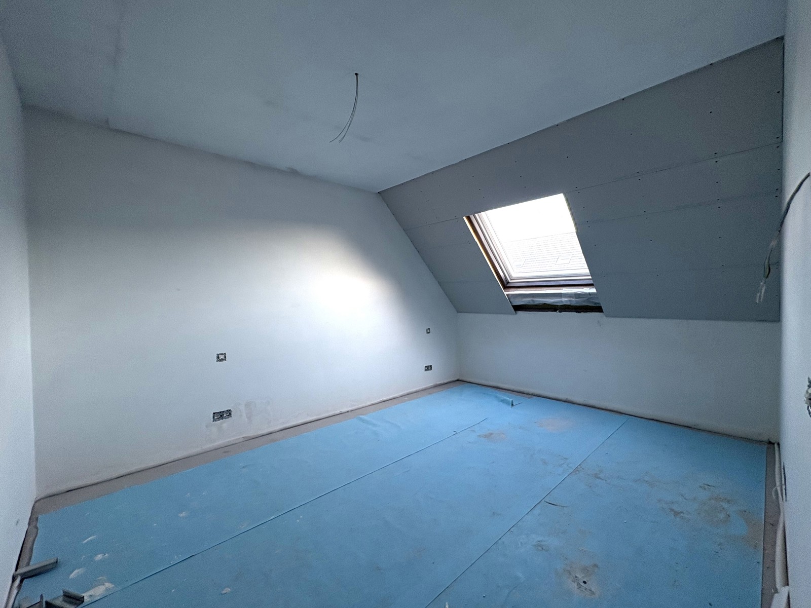 Lichtrijk appartement met terras 1e verdieping - foto 5