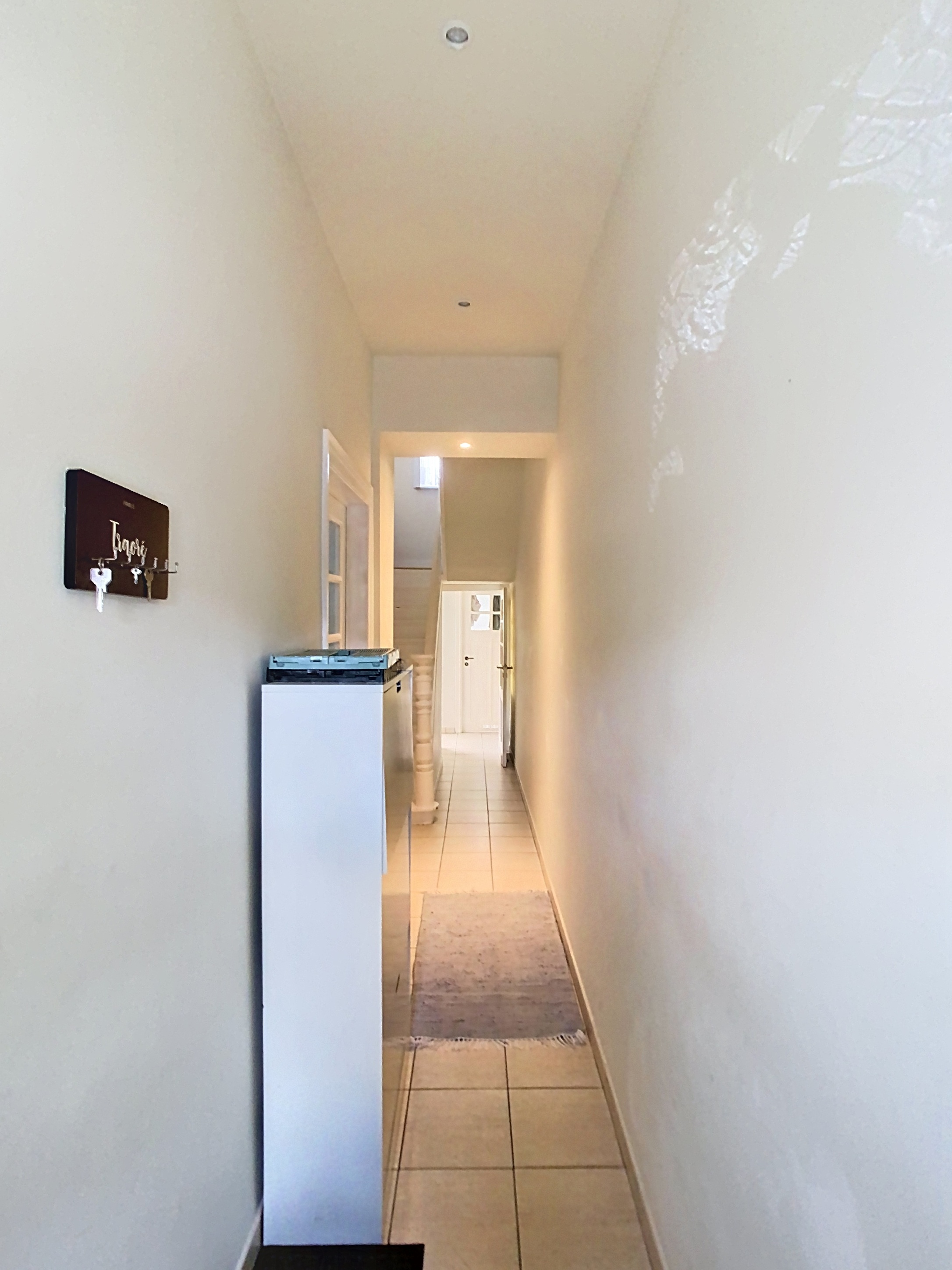 Ruime woning met 4 slaapkamers en tuin te huur - foto 3