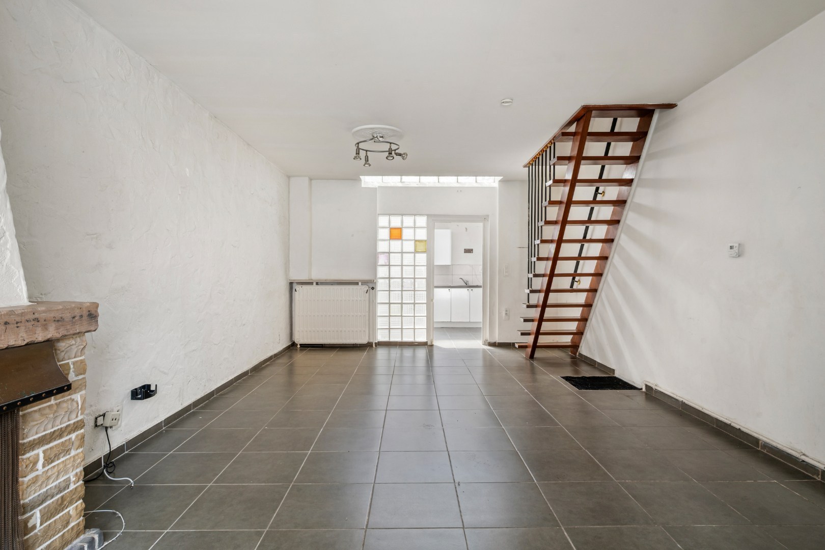 Instapklare woning met 3 slaapkamers in het centrum van Menen - foto 4