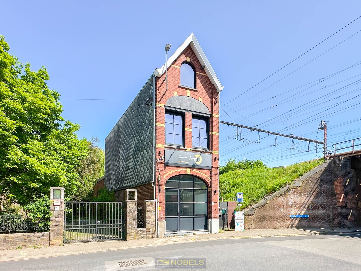 Overname van aandelen, charmante commerciële eigendom met grote buitenruimte te Zottegem - foto 2