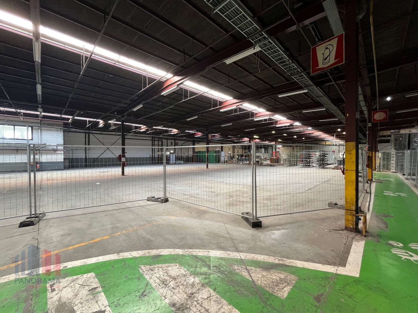 Bedrijfsgebouw 8.000m² op top locatie naast E17 - photo 5