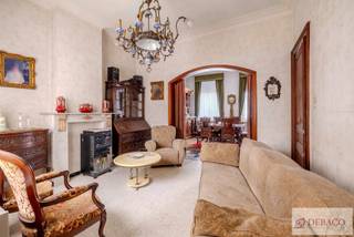 Karaktervolle te renoveren woning op een toplocatie in Koningshooikt!Bent u op zoek naar een charmante te renoveren woning op een uitstekende locatie...