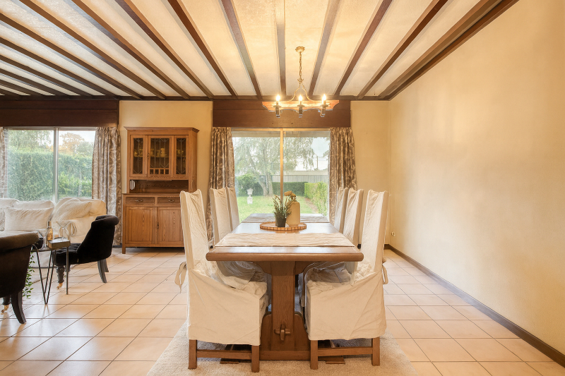 Ruime woning op 1061 m2! - foto 2