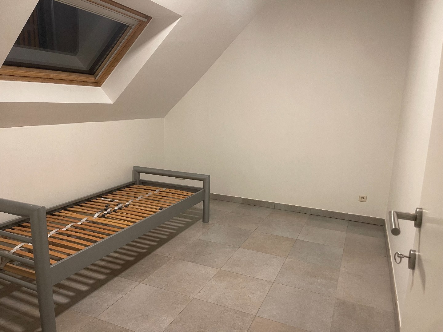 Dakappartement met één slaapkamer in centrum Sleidinge - foto 5