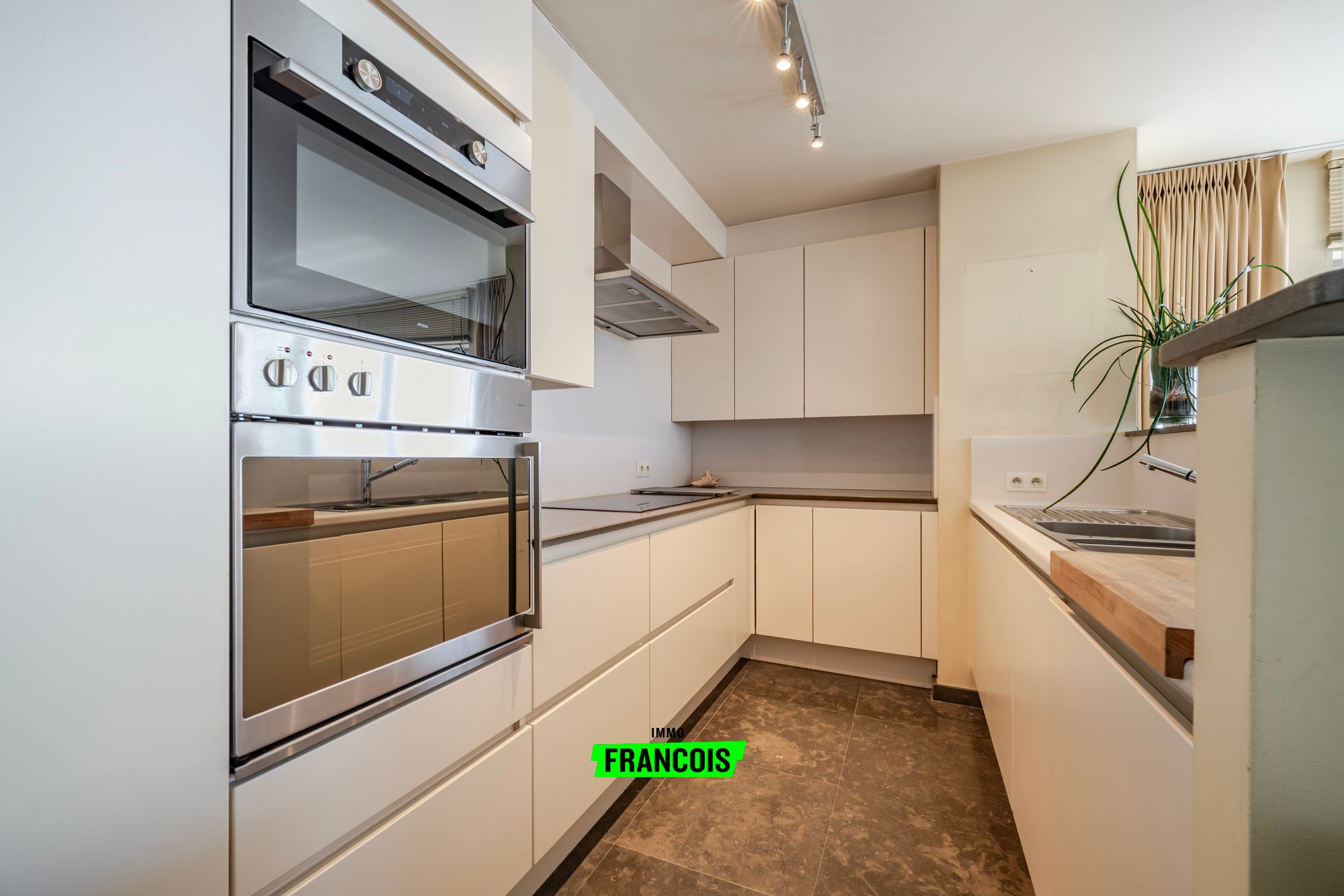 Appartement à vendre à Torhout avec 3 chambres - photo 4