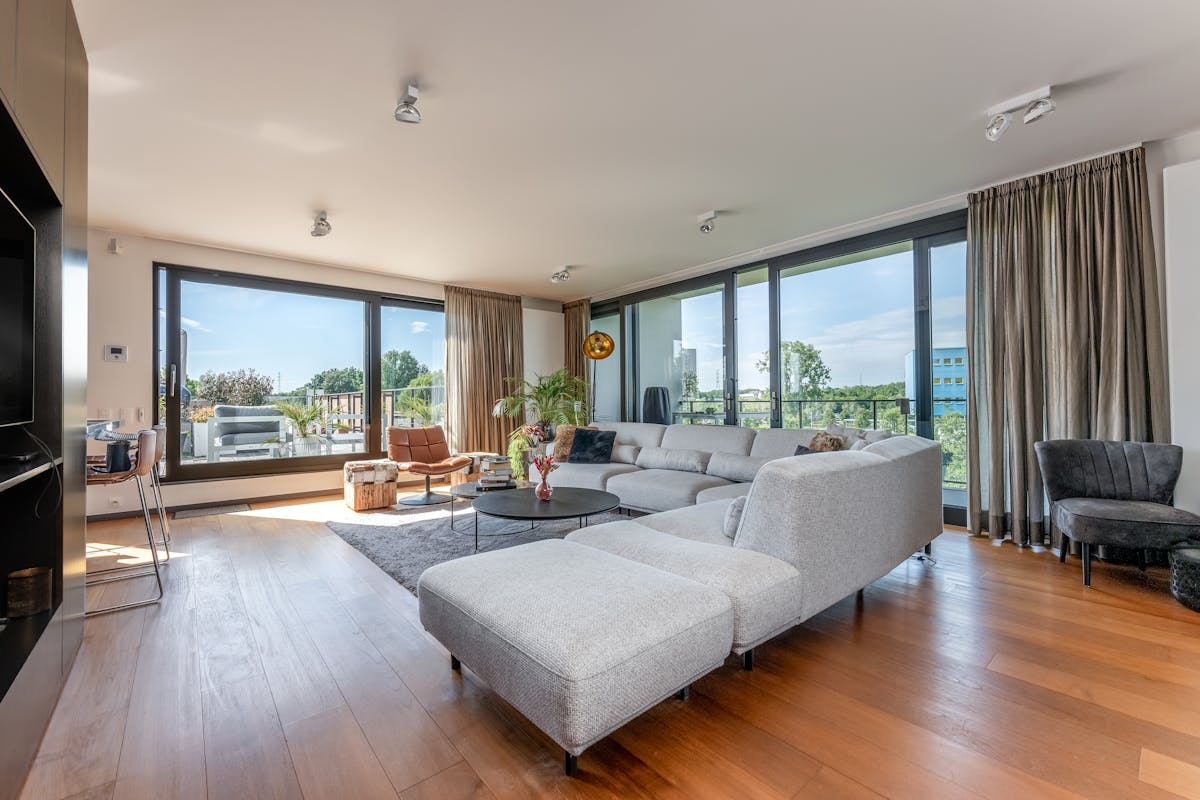 Spacious and energy-efficient apartment with large terraces for sale - photo 2