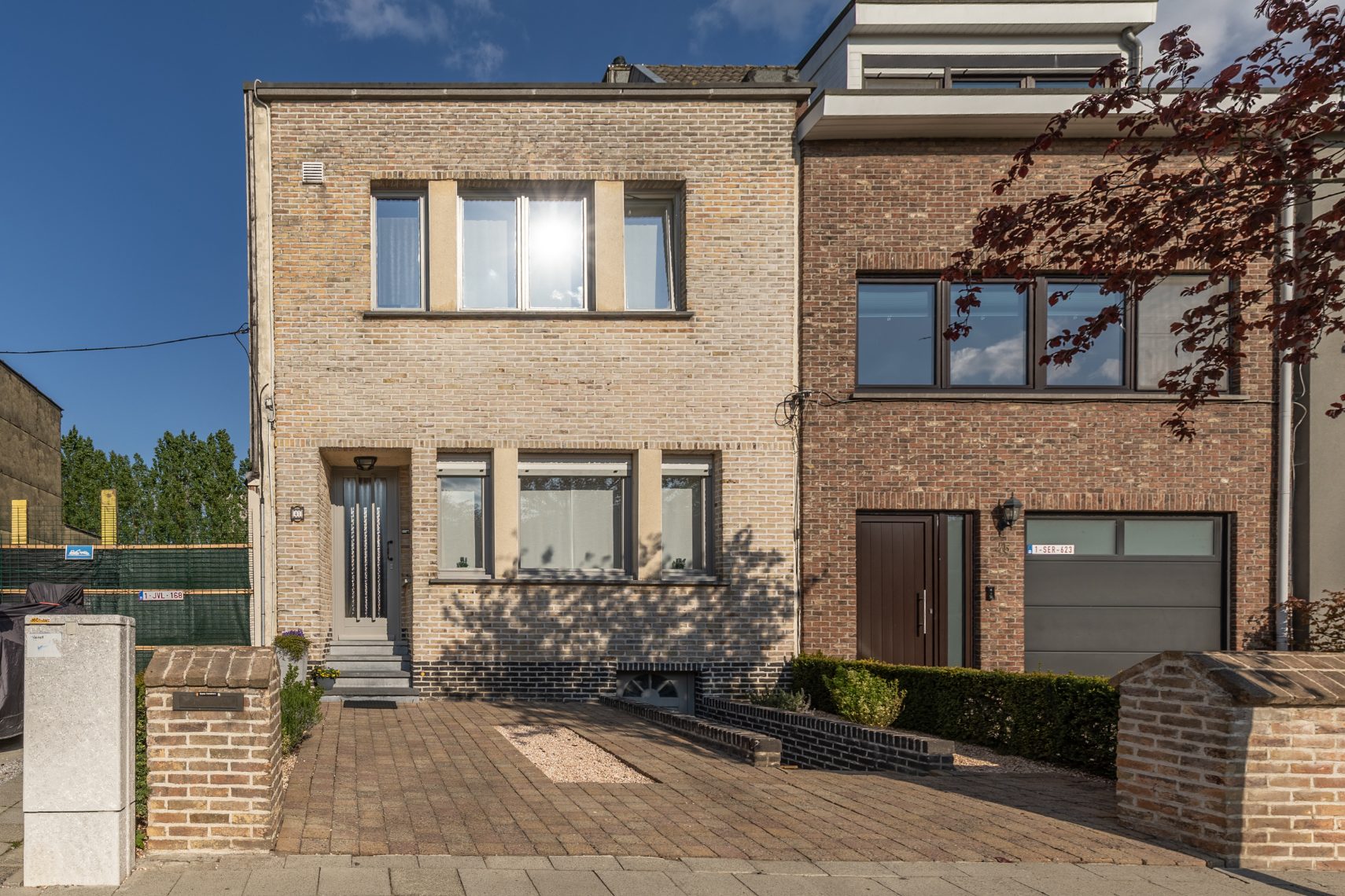 Huis te koop in Merksem met 3 slaapkamers - foto 1