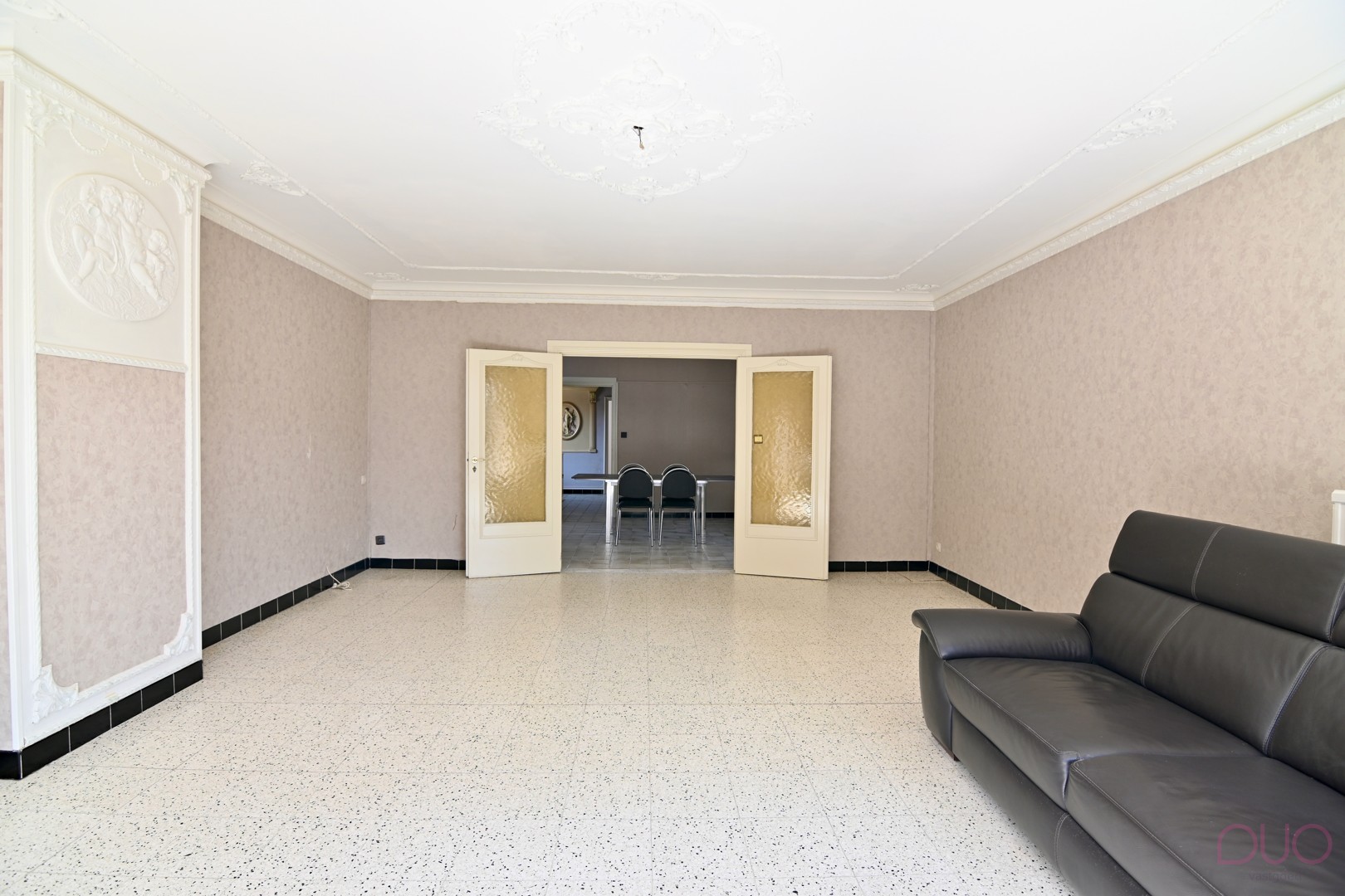 Bel-etage woning met twee slaapkamers en onderliggende garage van ca. 100m2 - foto 4