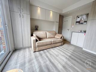 Ce studio est situé au deuxième étage de la résidence Le Bourget, au cœur de Westende Bad. Grâce à sa situation centrale, vous n'êtes qu'à...