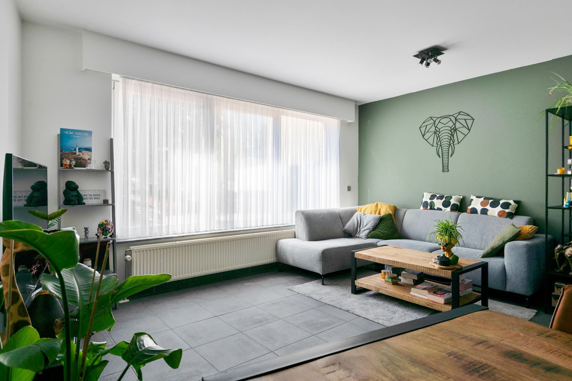 Instapklaar appartement met 2 slaapkamers, ruim terras en garage - foto 4