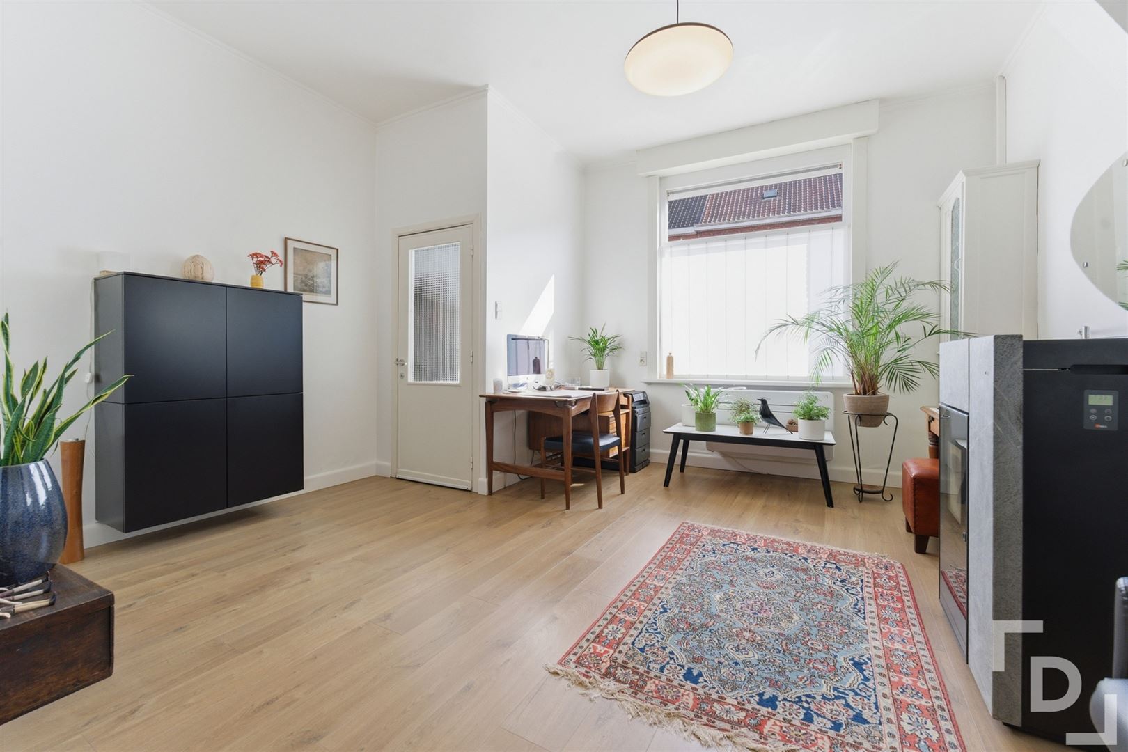 Ruime energetische woning met uitweg en lostaande garage in centrum Ieper. - foto 4