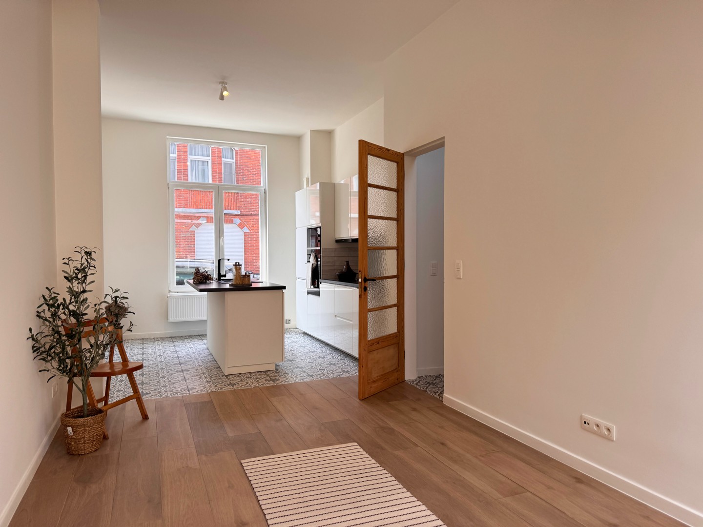 Groot huis met 3 slaapkamers, zolder en tuin te koop aan de Oude Brusselseweg, Gentbrugge - recent gerenoveerd in 2021. - foto 4