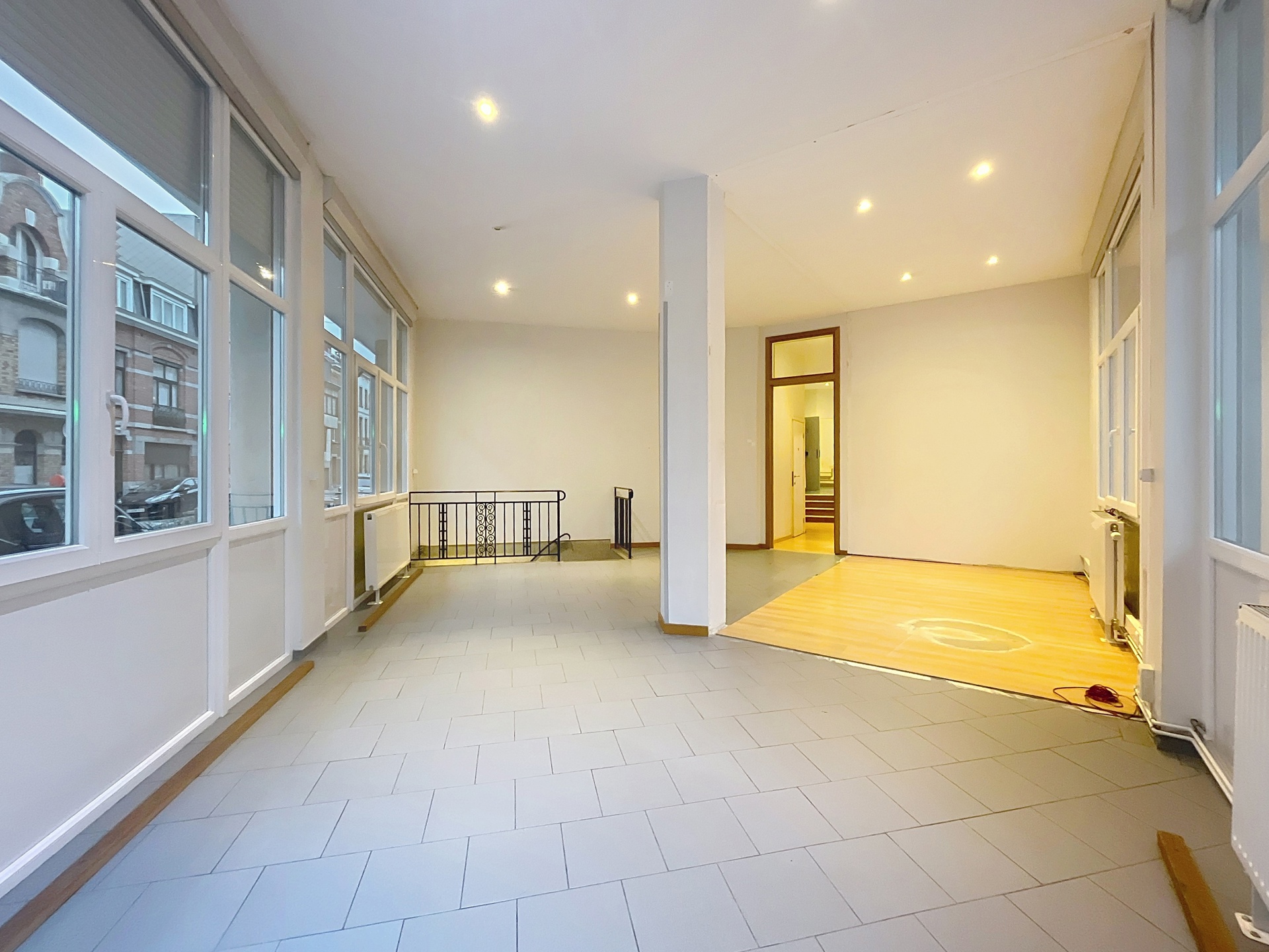 Kantoren te huur 82 tot 185 m² met goede zichtbaarheid - foto 3