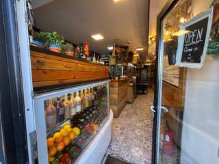 **Uitstekende investeringskans in Leuven - Overname Handelsfonds**Op het Rector de Somerplein, in het hartje van Leuven, kan je deze uitzonderlijke...