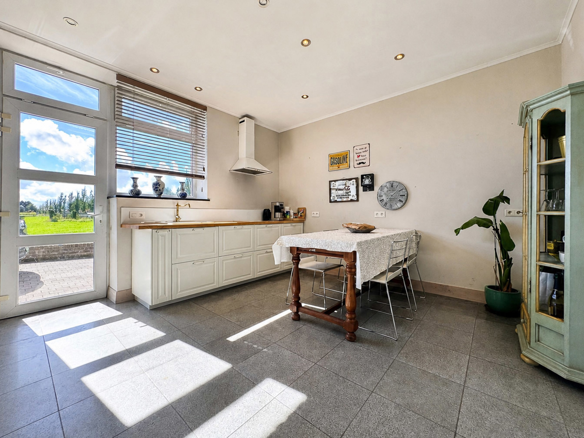 House for sale in Jabbeke with 4 bedrooms - photo 5