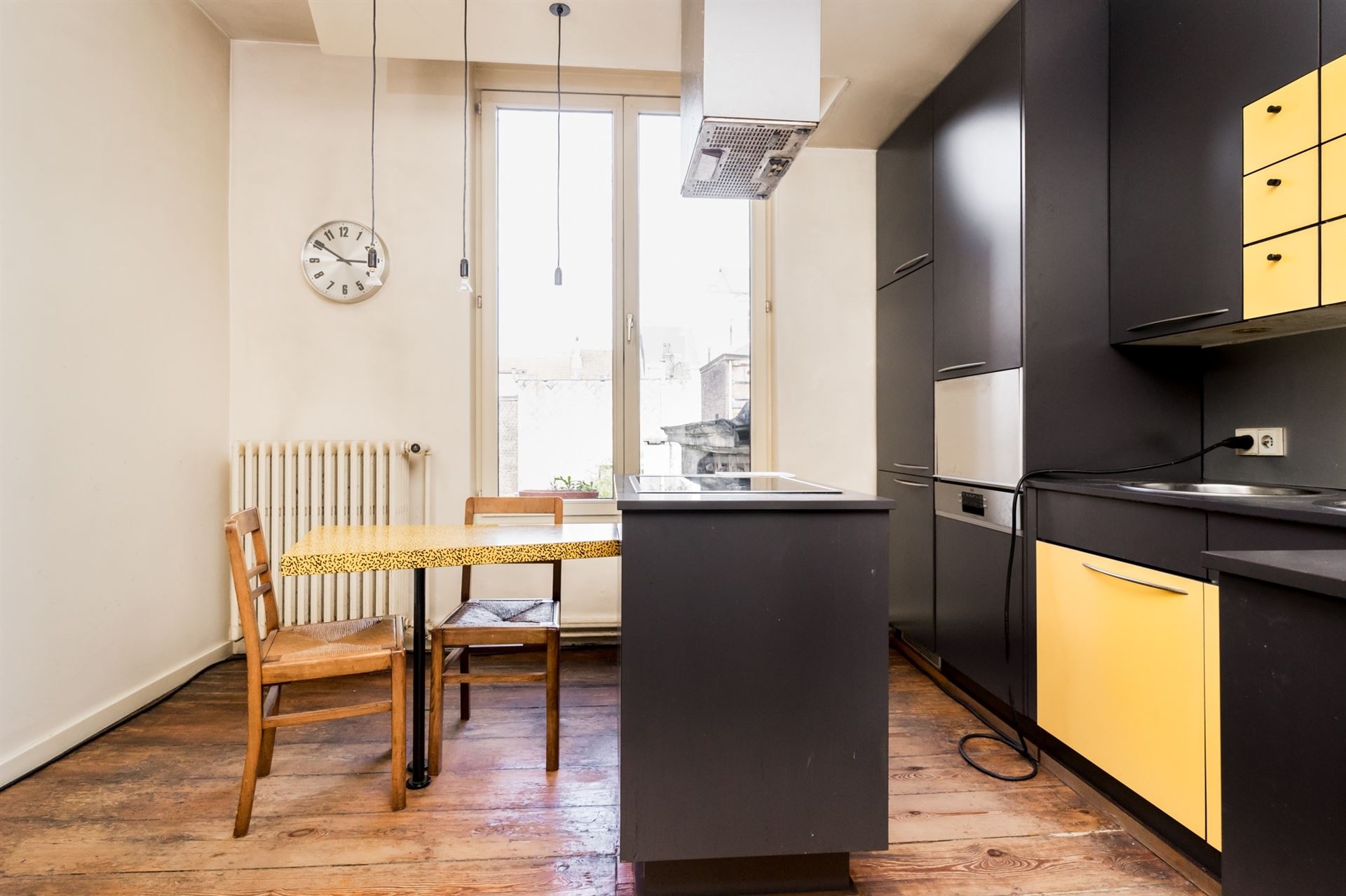 Spacious house to renovate with city garden - photo 4