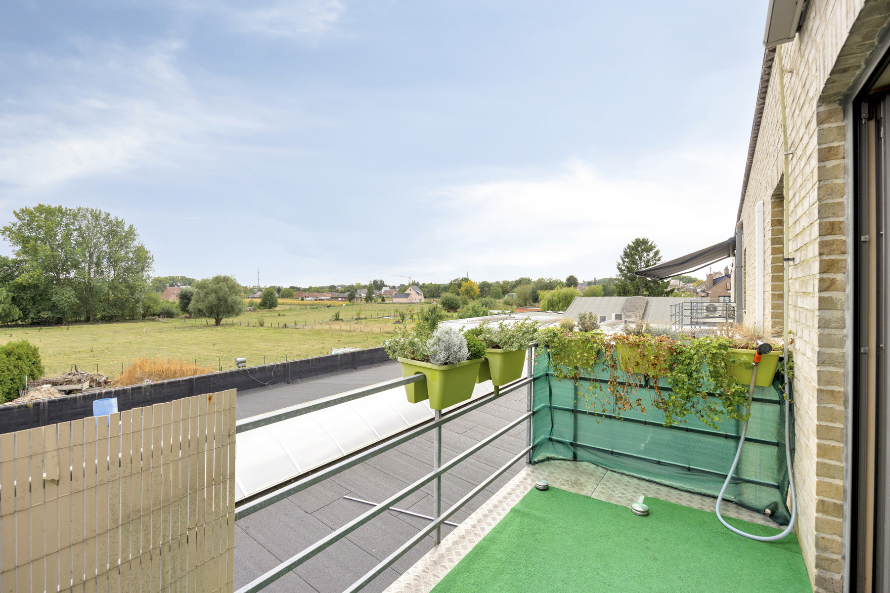 Apartment for sale in Sint-Pieters-Leeuw with 2 bedrooms - photo 1