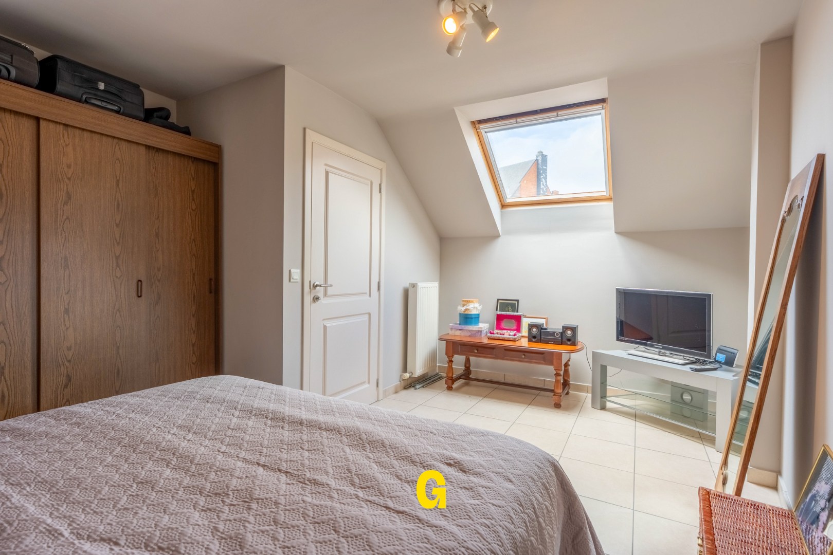 Netjes verzorgd duplex appartement met drie slaapkamers op wandelafstand van de markt - foto 5