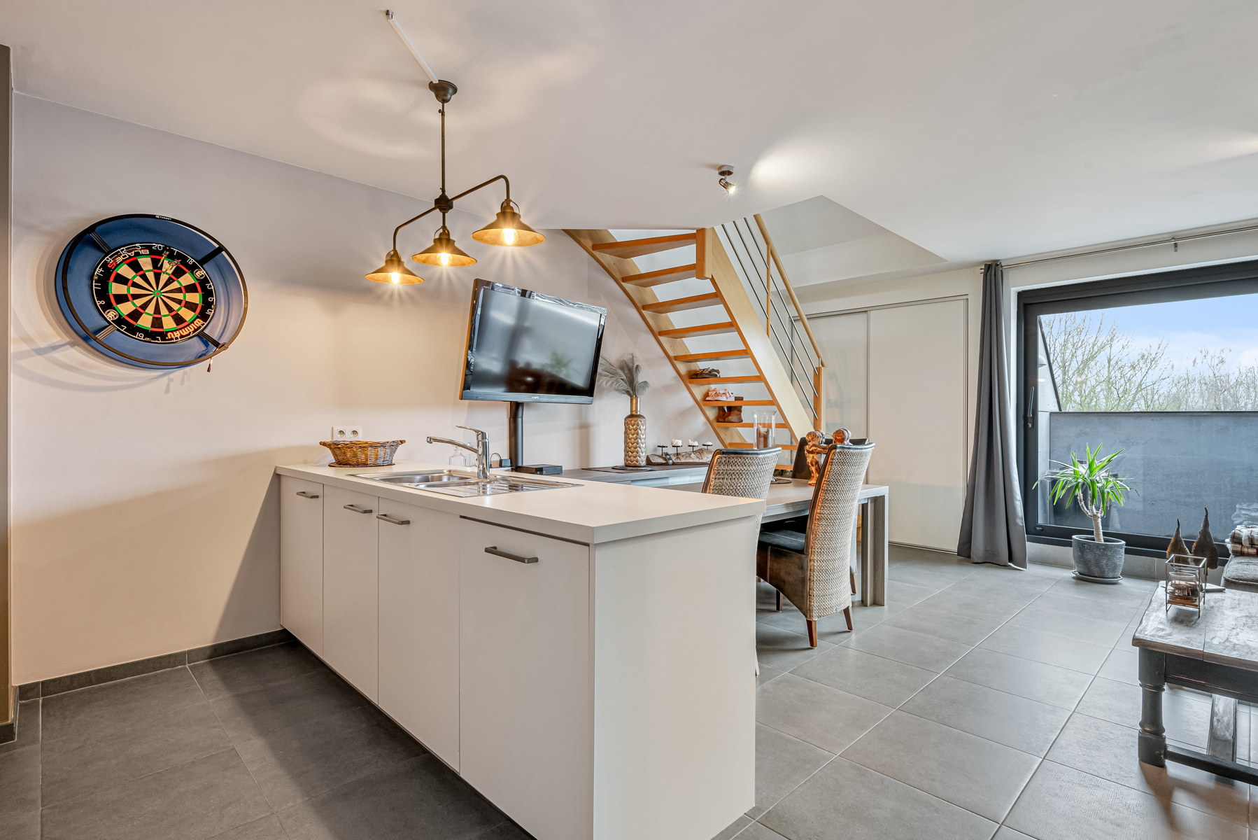 Duplex uit 2016 met 2 slaapkamers en terras - foto 4