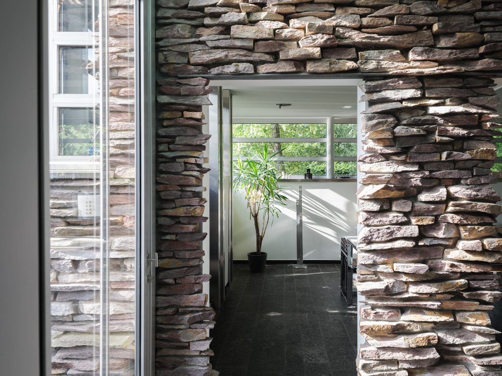 Vrijstaande architectenwoning (bvo 444 m²) op de grens met natuurpark Overmeers - foto 4