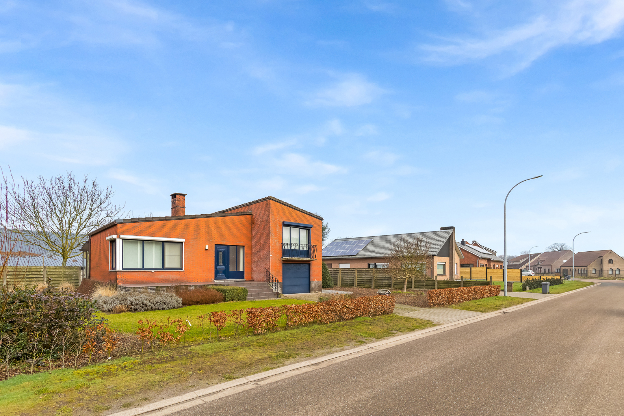 Charmante, landelijk gelegen woning met veel potentieel. - foto 1