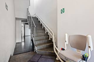 Situé dans le centre animé de Vilvoorde, cet espace de bureau bénéficie d'un emplacement idéal et offre de nombreuses possibilités. Le...