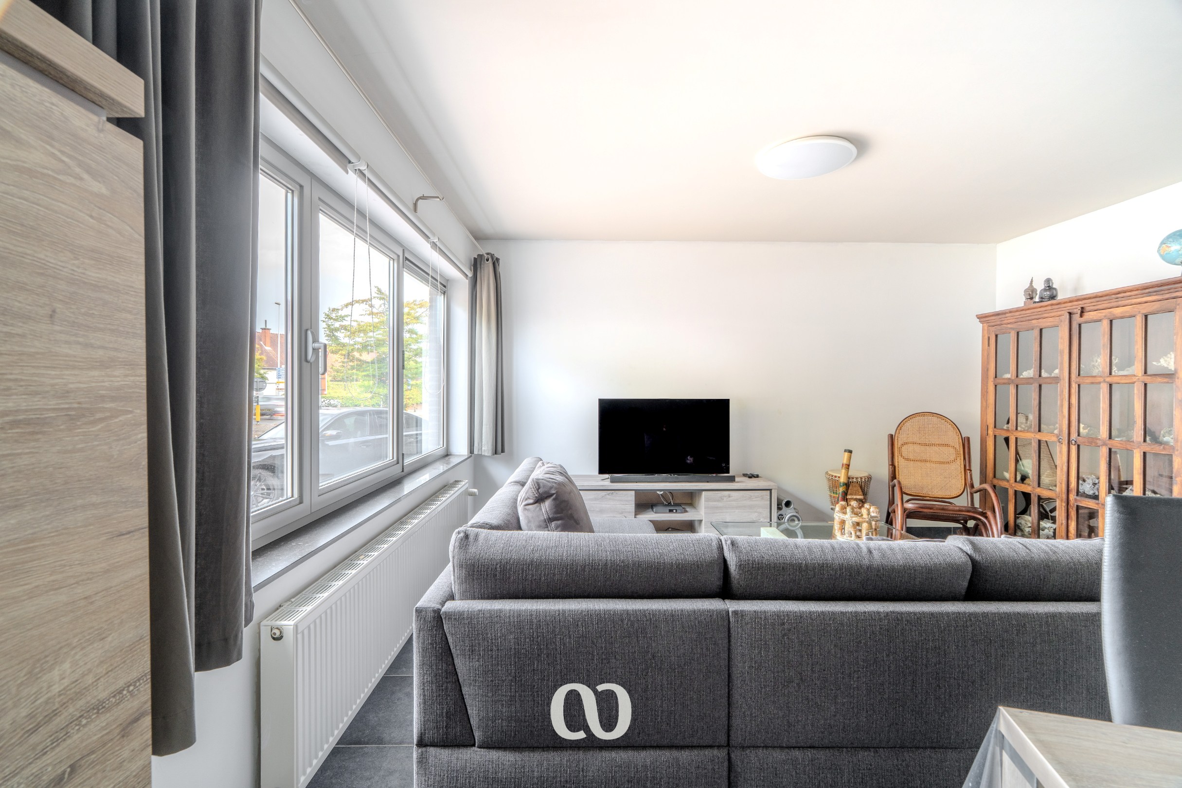 Appartement confortable avec 2 chambres et garage. - photo 2