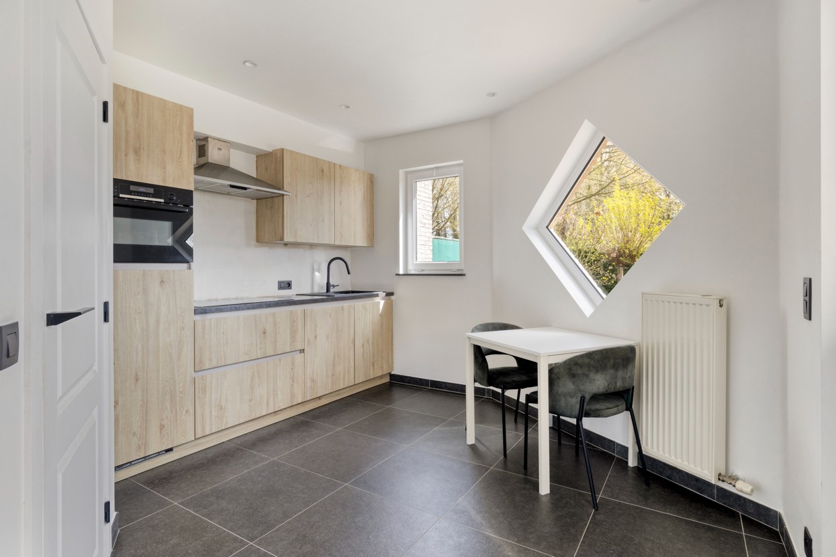 Instapklare gerenoveerde woning te Zwalm - foto 5