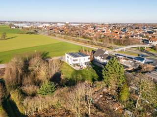 Superbly located 520 m² building plot for a villa, in a prime location within cycling distance of Waregem city centre, quietly situated yet close...