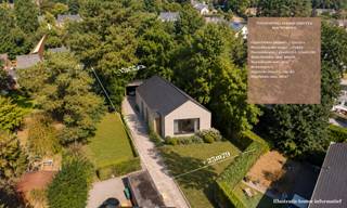Voor verdere info of een vrijblijvende waardebepaling van uw eigendom: michael@homixx.be of 016 199 344.<br /><br />In een rustige en aangename omgeving vlak bij het centrum van Tremelo vindt u deze mooie achterliggende bouwgrond van ca. 13a33ca. Het perceel garandeert u maximale rust en privacy, terwijl scholen, winkels en het bruisende dorpscentrum zich op wandelafstand bevinden.<br /><br />Volgens de voorschriften mag hier een woning met 1 bouwlaag gebouwd worden, wat u de kans biedt om uw droomwoning op maat te realiseren.<br /><br />Heeft u interesse in dit ruime en rustig gelegen bouwperceel op een zeer aantrekkelijke locatie? Wij helpen u met plezier verder! Neem gerust contact met ons op via 016 199 344 of via michael@homixx.be.