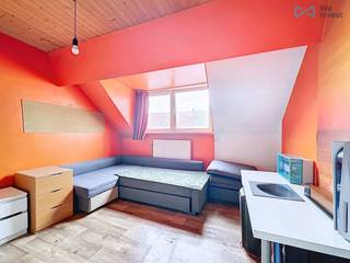 Info en bezichtigingen: maxime.l@weinvest.be of 02 315 77 22.We Invest presenteert u exclusief deze duplex van 96 m² gelegen op de 1e verdieping van...