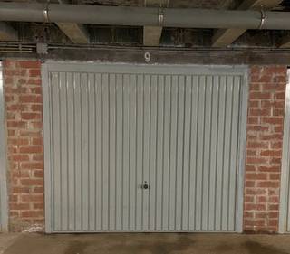 Ce garage est situé dans la rue Prosper Poullet à Middelkerke, à quelques pas de la plage et de la digue.Une excellente opportunité dans un...