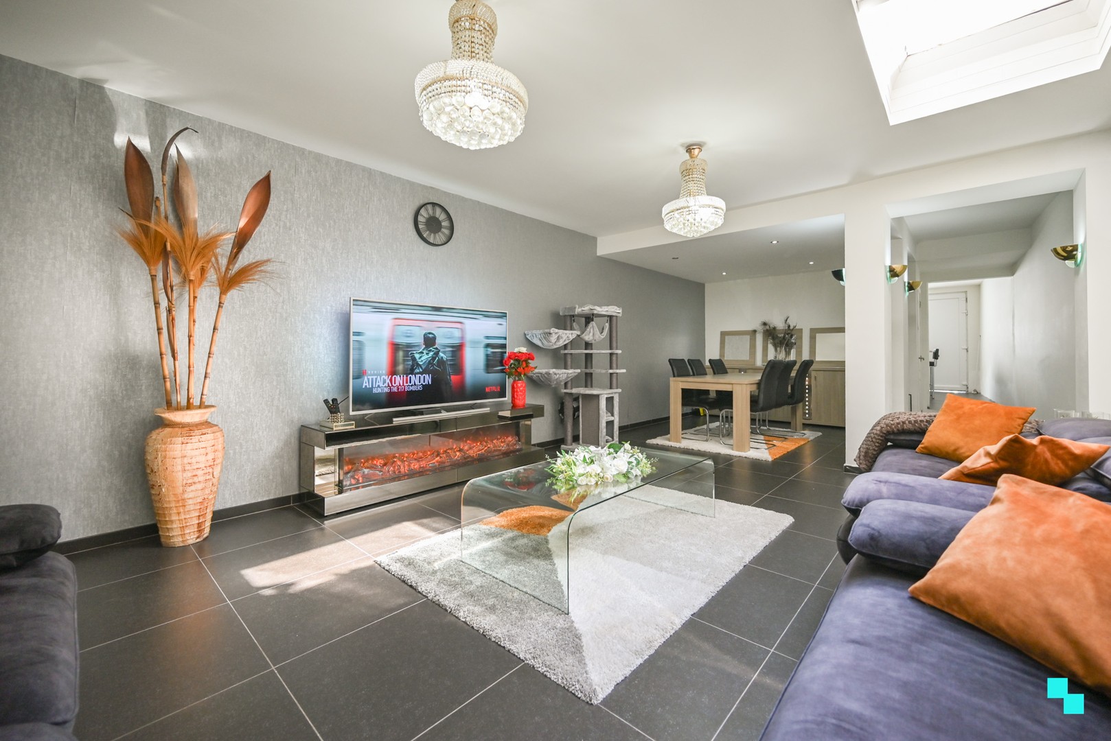 Ruime woonst met vijf slaapkamers nabij centrum Izegem - photo 4