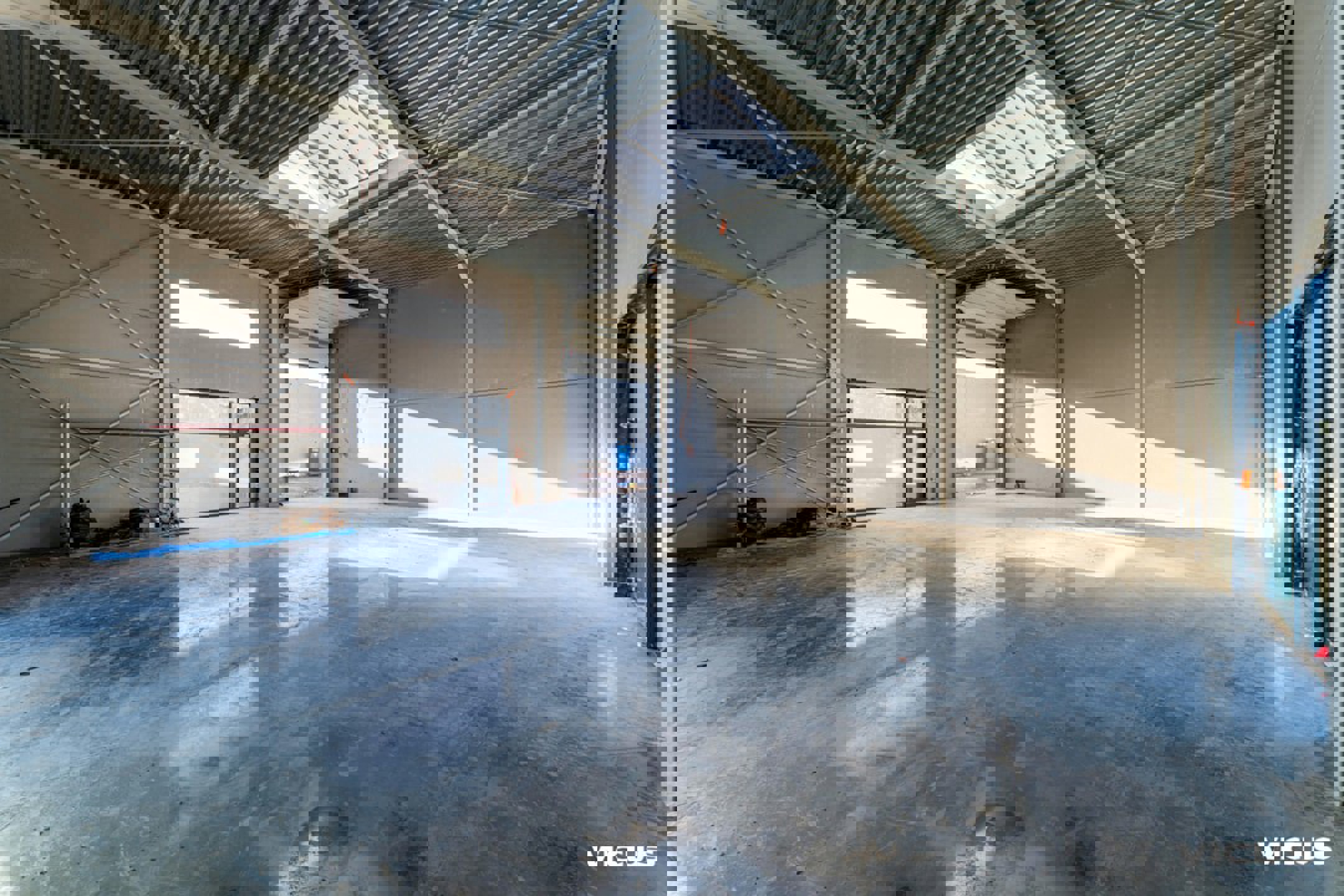 Bedrijfsunit nabij E403 met opp 246m2  - foto 2