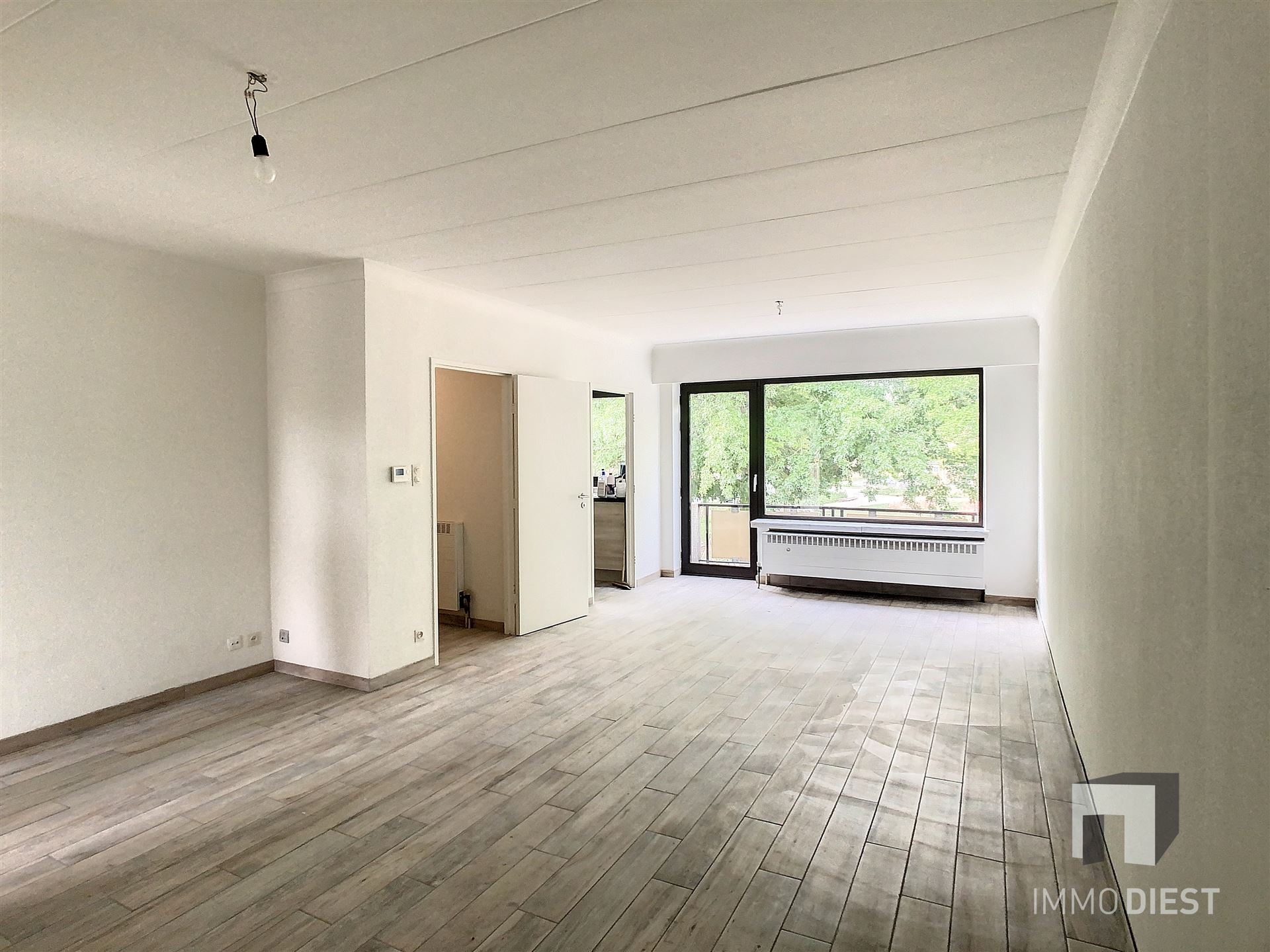 Gerenoveerd appartement met twee slaapkamers in het hartje van Hulst (Tessenderlo) - foto 5
