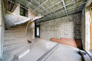 We Invest vous propose ce superbe gros oeuvre fermé, idéalement situé dans un nouveau quartier résidentiel, à 2 pas de centre ville de...