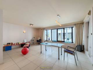 ENERGIEZUINIG en INSTAPKLAAR APPARTEMENT met VEEL LICHTINVAL. Dit VERZORGD APPARTEMENT bevindt zich in een DOODLOPENDE STRAAT, midden in het...