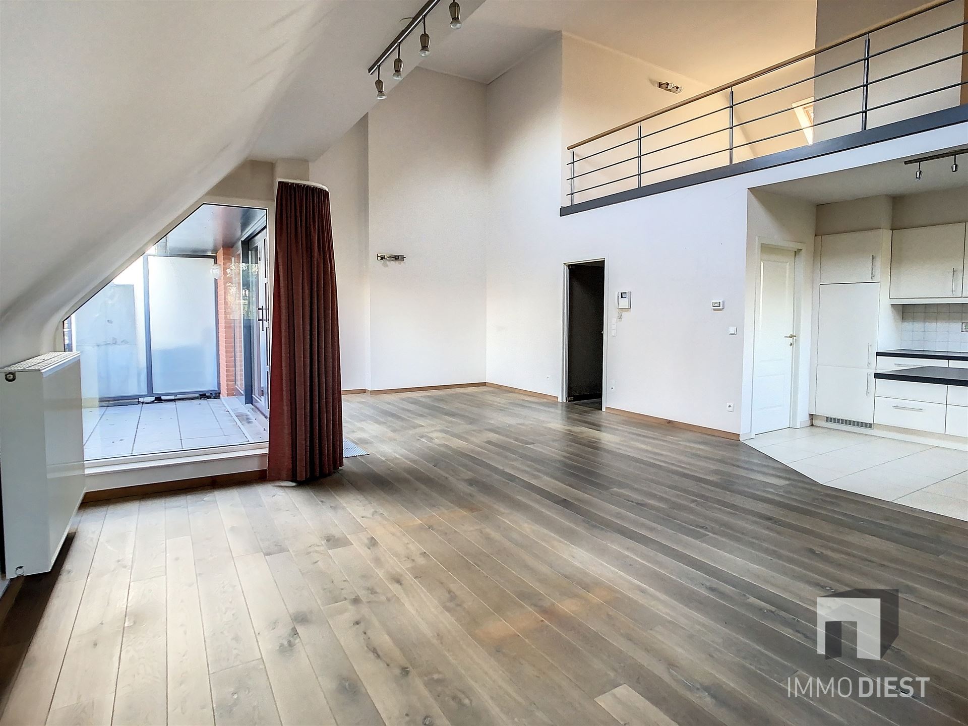 Ruim appartement met 2 slaapkamers - foto 4