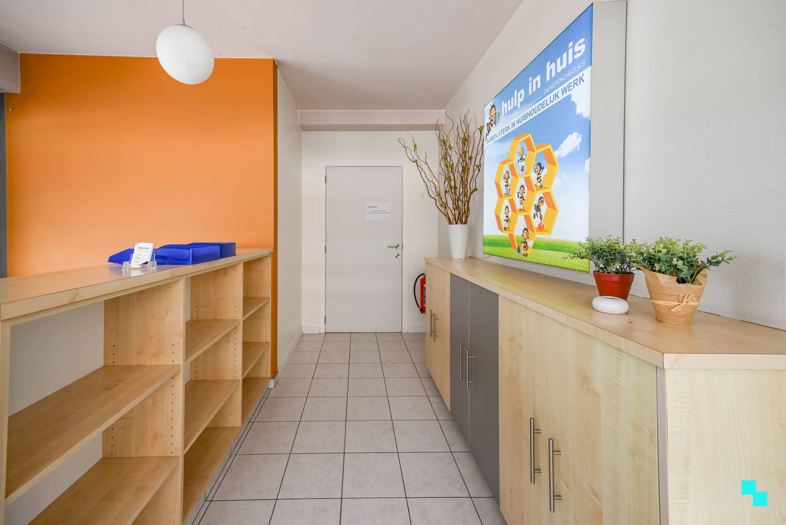 Uiterst centraal gelegen commerciële ruimte - foto 4