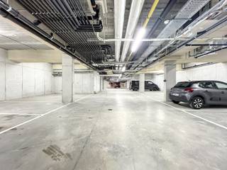 Te huur: staanplaats in ondergrondse garage in Vilvoorde, gelegen aan de Maria-Theresialaan, nabij park en water.Deze recente garage (bouwjaar 2023)...