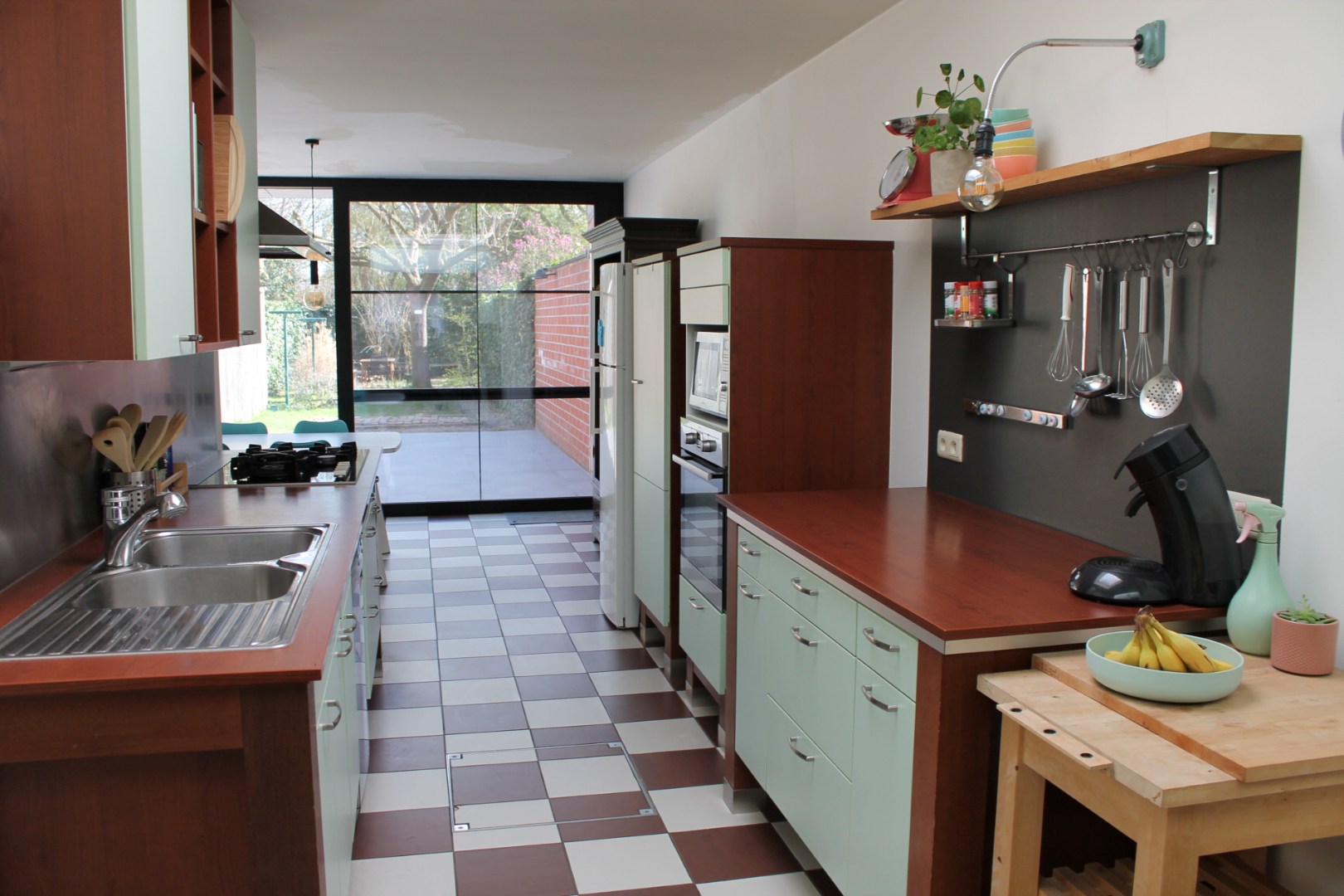 Ruime hedendaagse gezinswoning met 4 slaapkamers op gunstige ligging! - foto 4