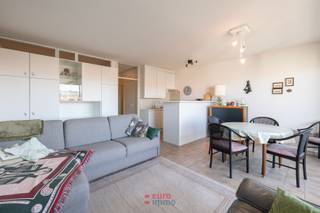 Vous recherchez un studio où luminosité et espace se conjuguent parfaitement ? Alors vous êtes à la bonne adresse !Ce studio bénéficie avant tout...