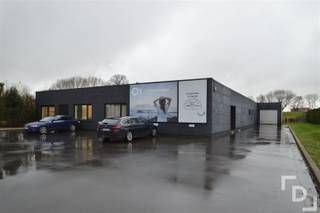 Commercial à louer à Ypres