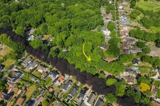 Zeer mooi perceel bouwgrond van 1.140 m² voor open bebouwing, gelegen in een residentiële wijk te Sint-Kruis (Brugge). De Engelendalelaan is een...