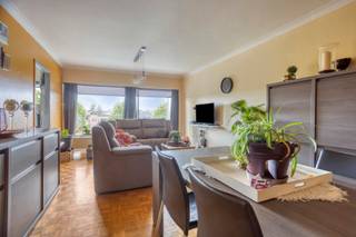 2-slaapkamerappartement met kelderberging en garagebox – EPC: 223 (label C)Dit appartement bevindt zich op de derde verdieping van de residentie en...